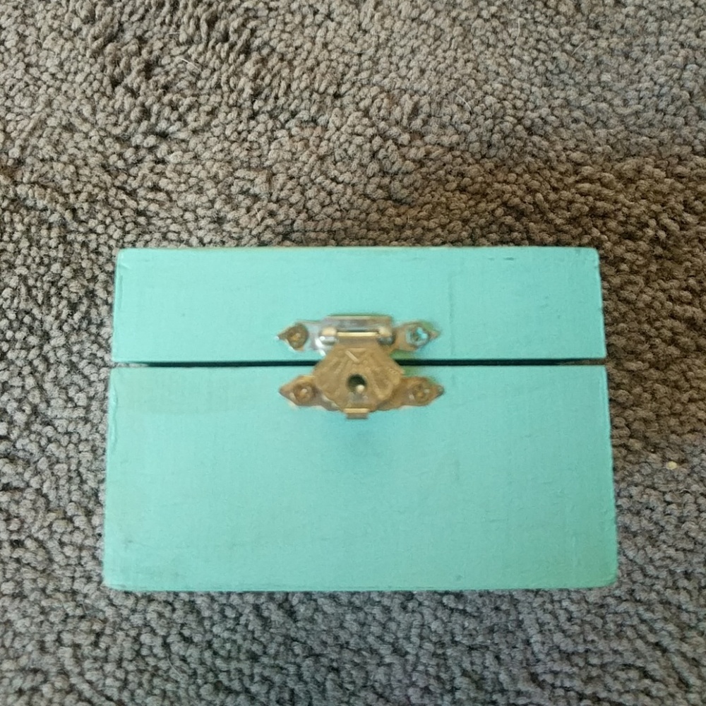 Hand made ring holder - Picture 2 of 3
